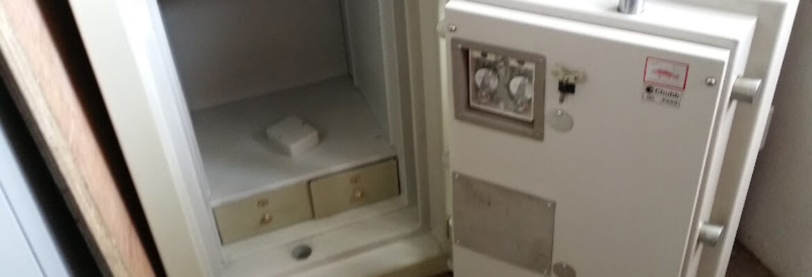 SIAH’S OLD-SAFE SERVICE LLP (Locksmith & Movers )