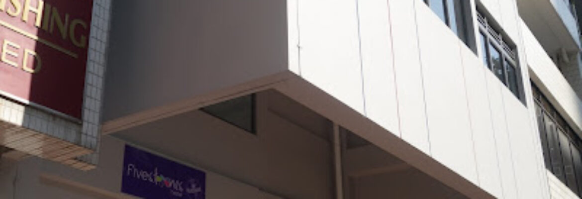 RedDoorz Hostel